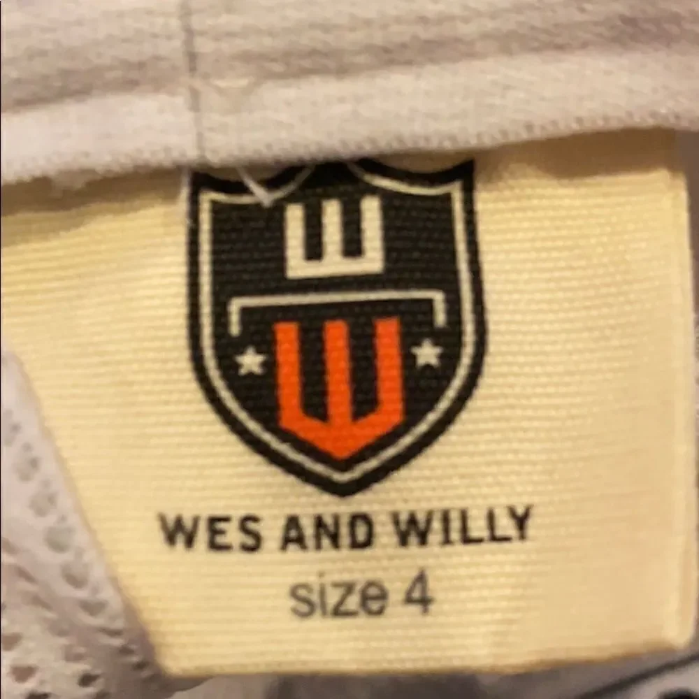 Wes and Willy Boys White Swim Trunks with a Pineapple Pattern, Size 4